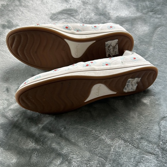 Clark’s Cloudsteppers - Picture 5 of 7